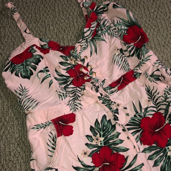 Pink floral summer jumper from GUESS - Picture 5 of 7